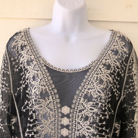 Capri Size Large Sheer Beautifully Embroidered Black Long Sleeve Long Line Top - Picture 11 of 11